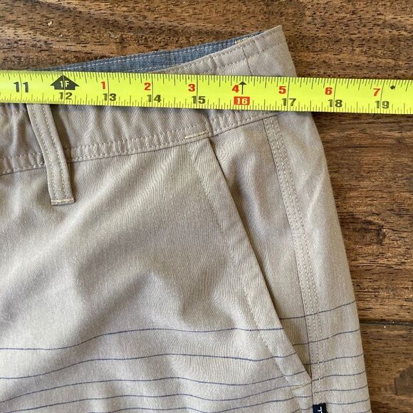 O'Neill Hybrid Swim Shorts Men 33 BUNDLE of Two Khaki Tan Drawstring 10in Inseam - Picture 6 of 16